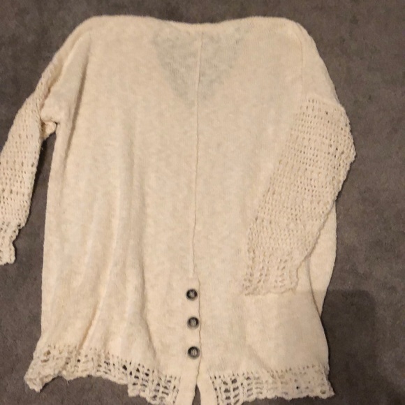 Off white sweater - Picture 3 of 3